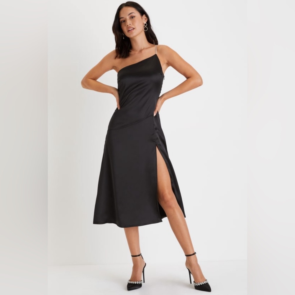 Lulu’s Sleek Excellence Black Satin
Rhinestone One-Shoulder Midi Dress - XS